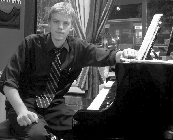 Aaron Zimmerman, Piano, Guitar and Composition teacher